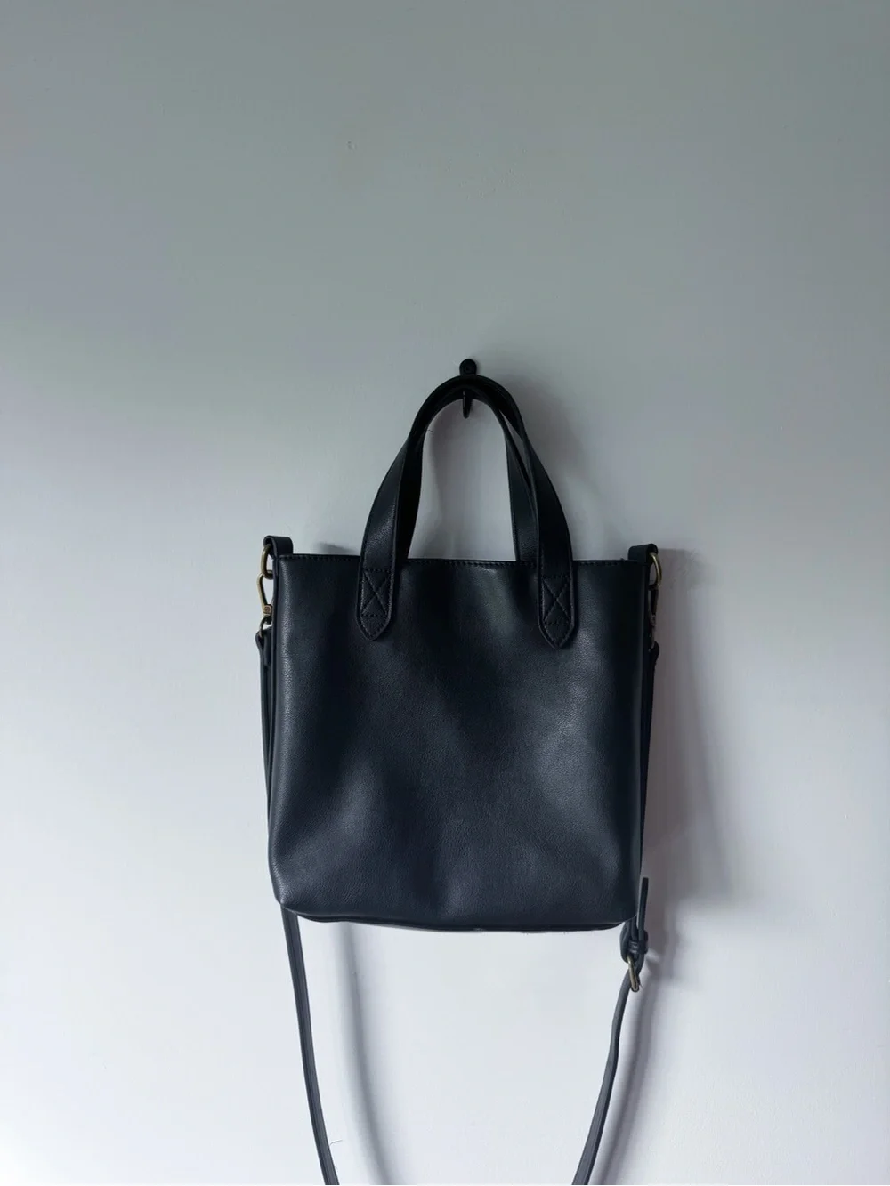 Frye and Co bucket Bag